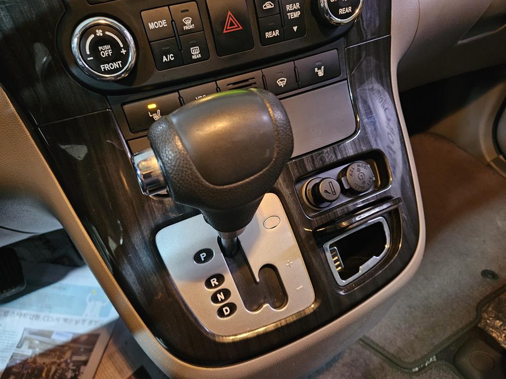 KIA Carnival - Vista 9