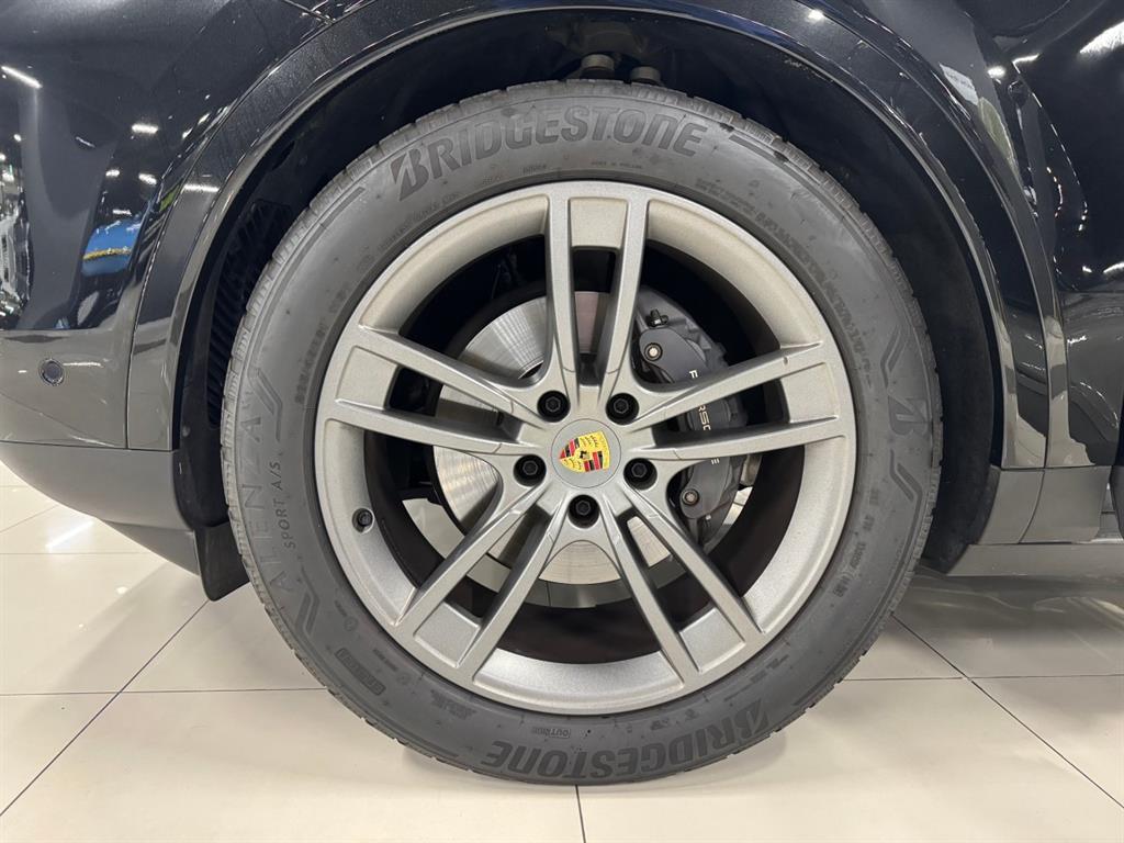 Porsche Cayenne 2024 Negro - Importación desde Corea - HF Imports Iquique - Foto 13