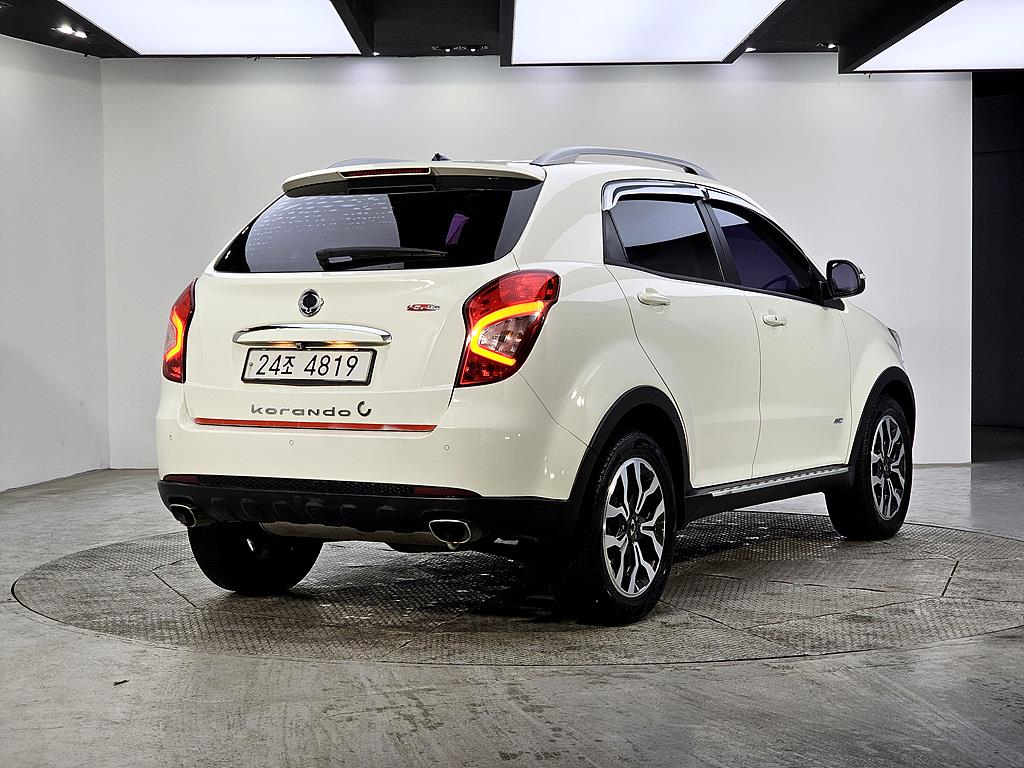 Ssangyong Korando - Vista 4