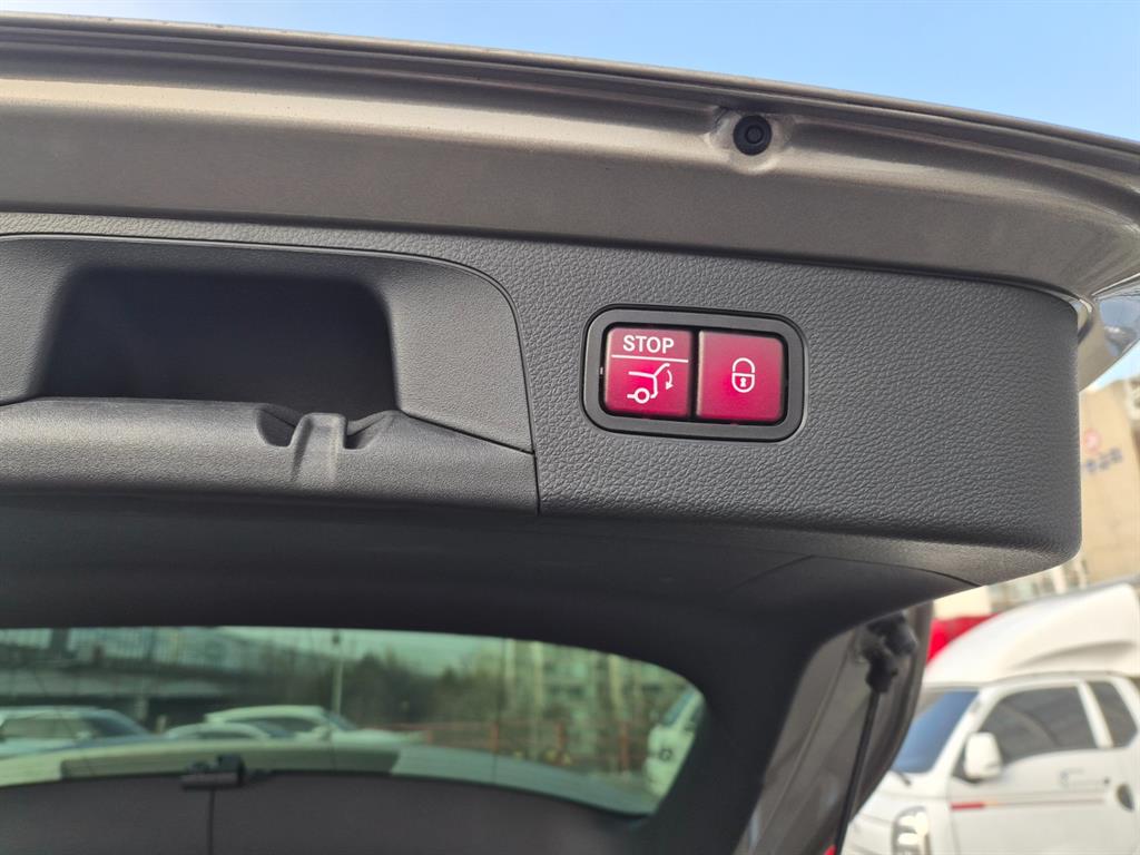 Mercedes Benz GLC Class 2021 Gris - Importación desde Corea - HF Imports Iquique - Foto 18