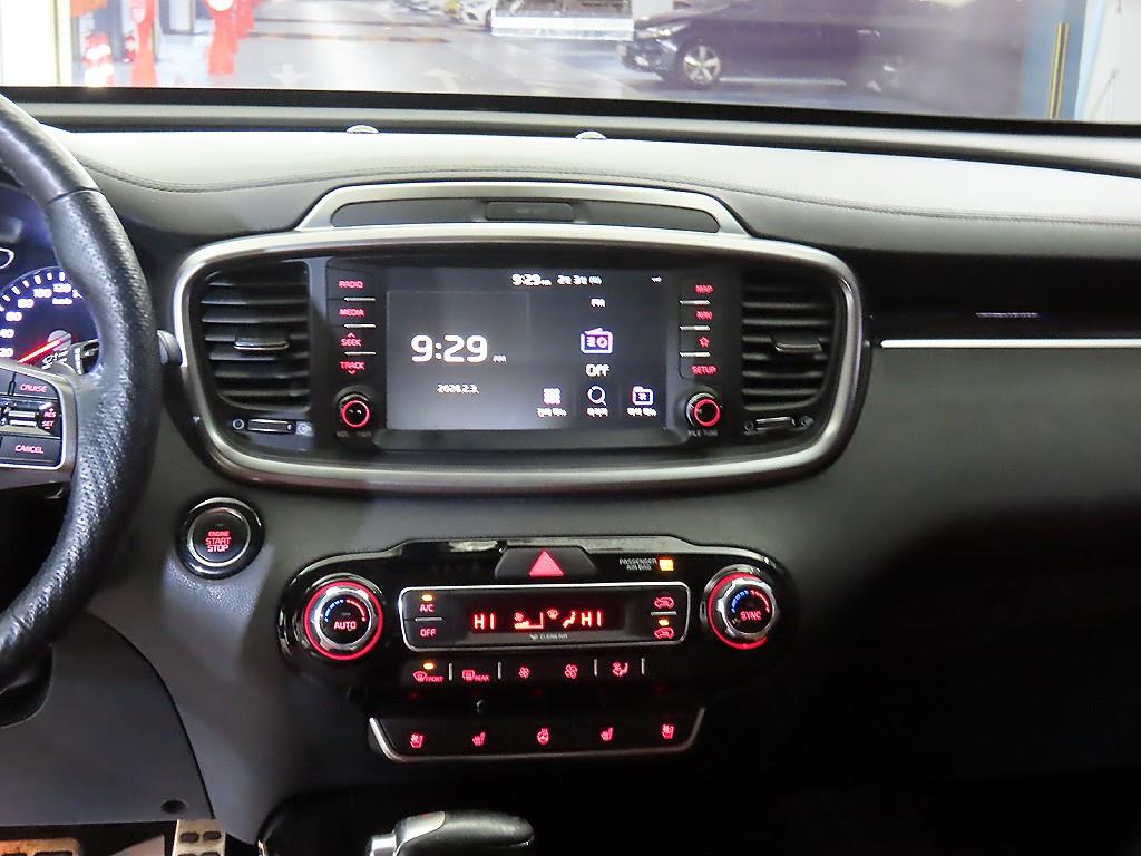 KIA Sorento - Vista 11