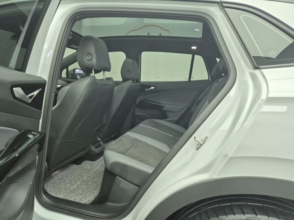 Volkswagen ID.4 - Vista 12