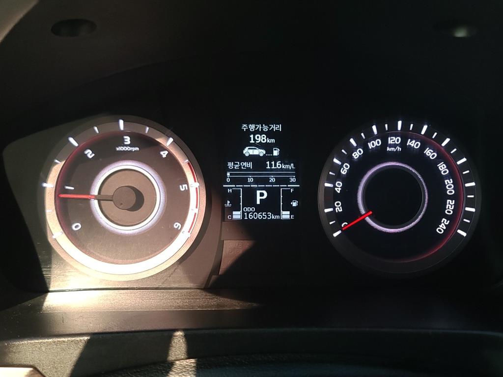 Ssangyong Korando - Vista 6