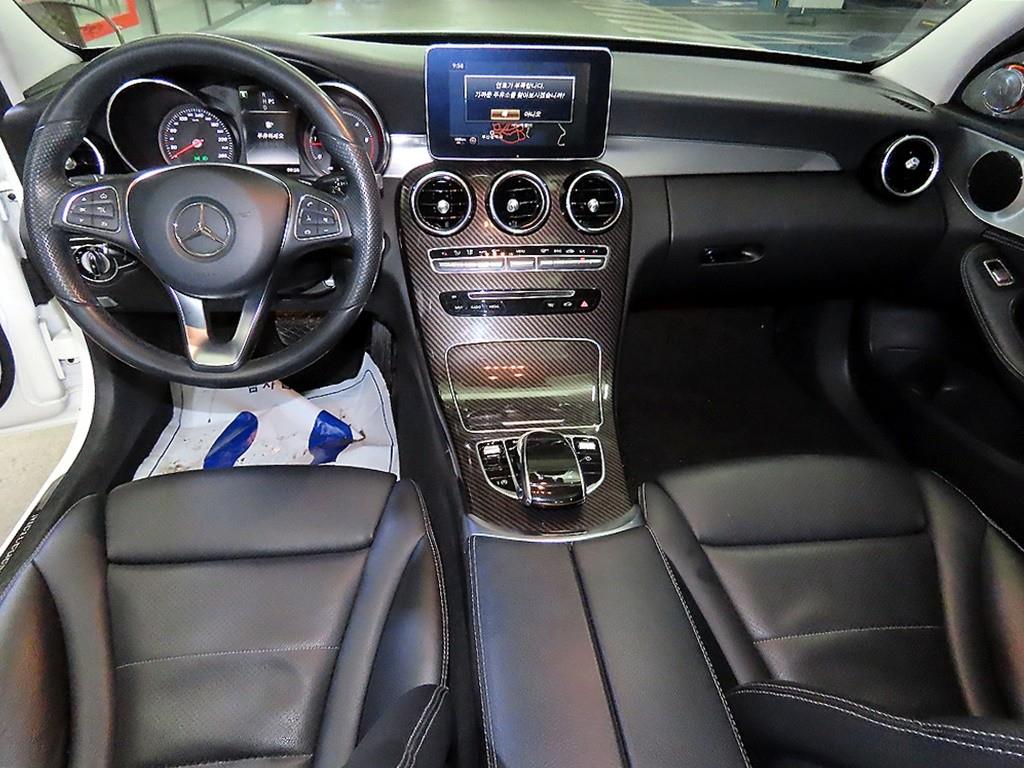 Mercedes Benz C Class - Vista 10