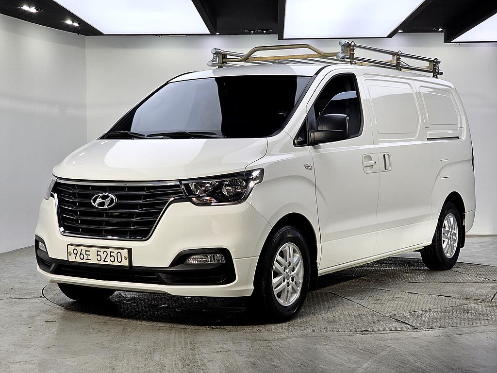 HYUNDAI Starex 2021 Blanco - Importación desde Corea - HF Imports Iquique - Foto 1