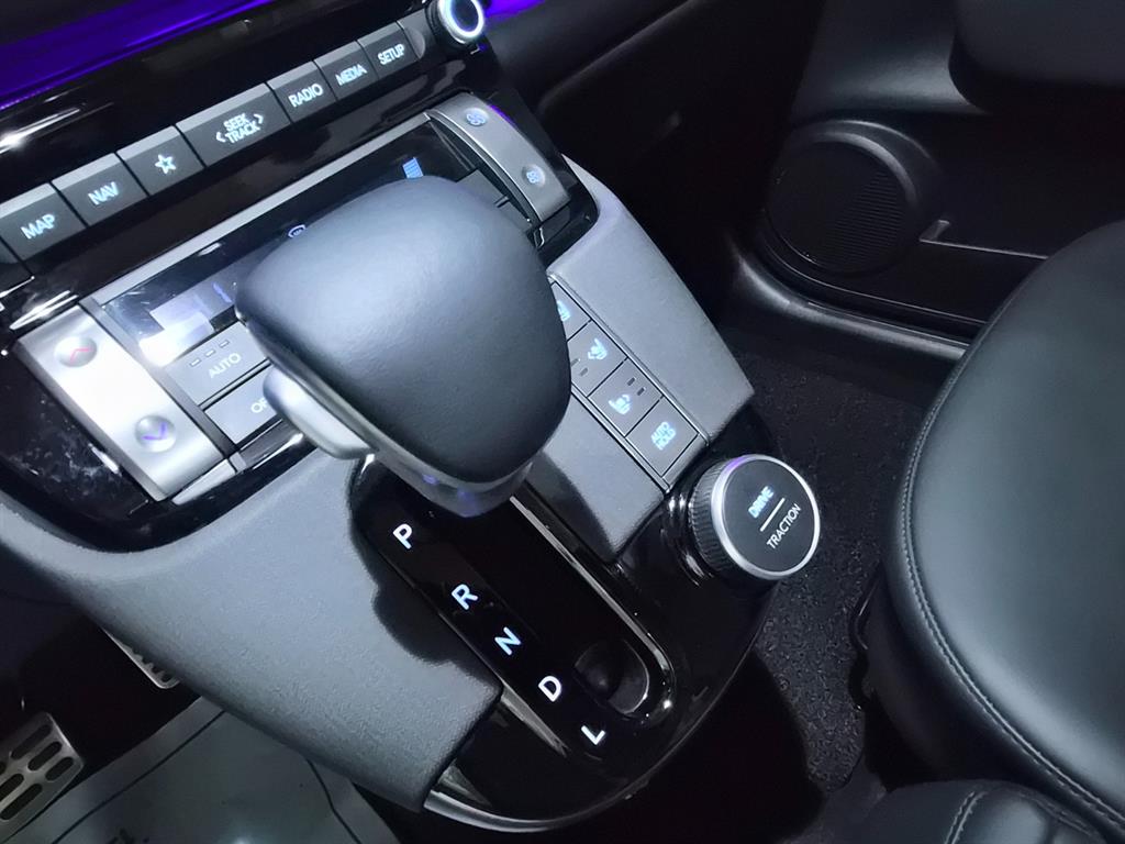 HYUNDAI Casper - Vista 11