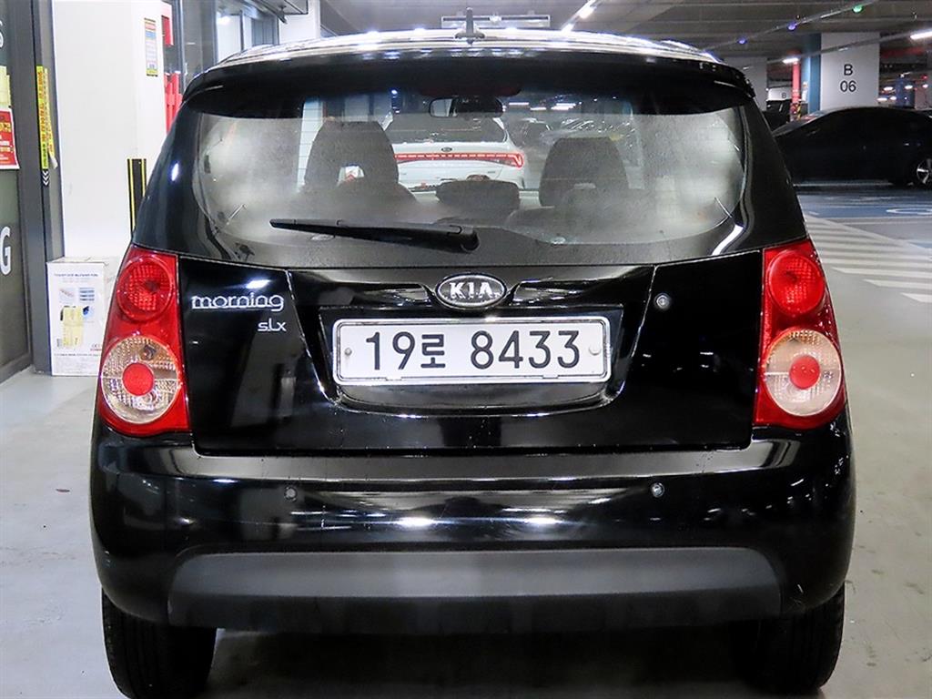 KIA Morning - Vista 5