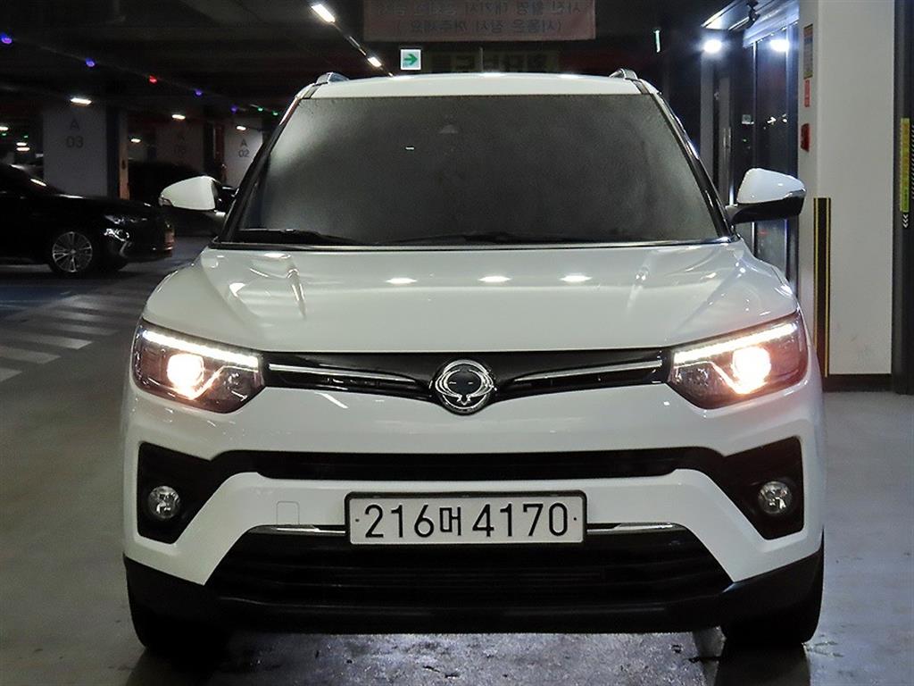Ssangyong Tivoli - Vista 2