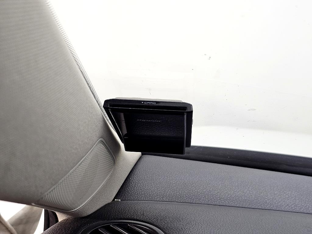 Volkswagen Jetta - Vista 12