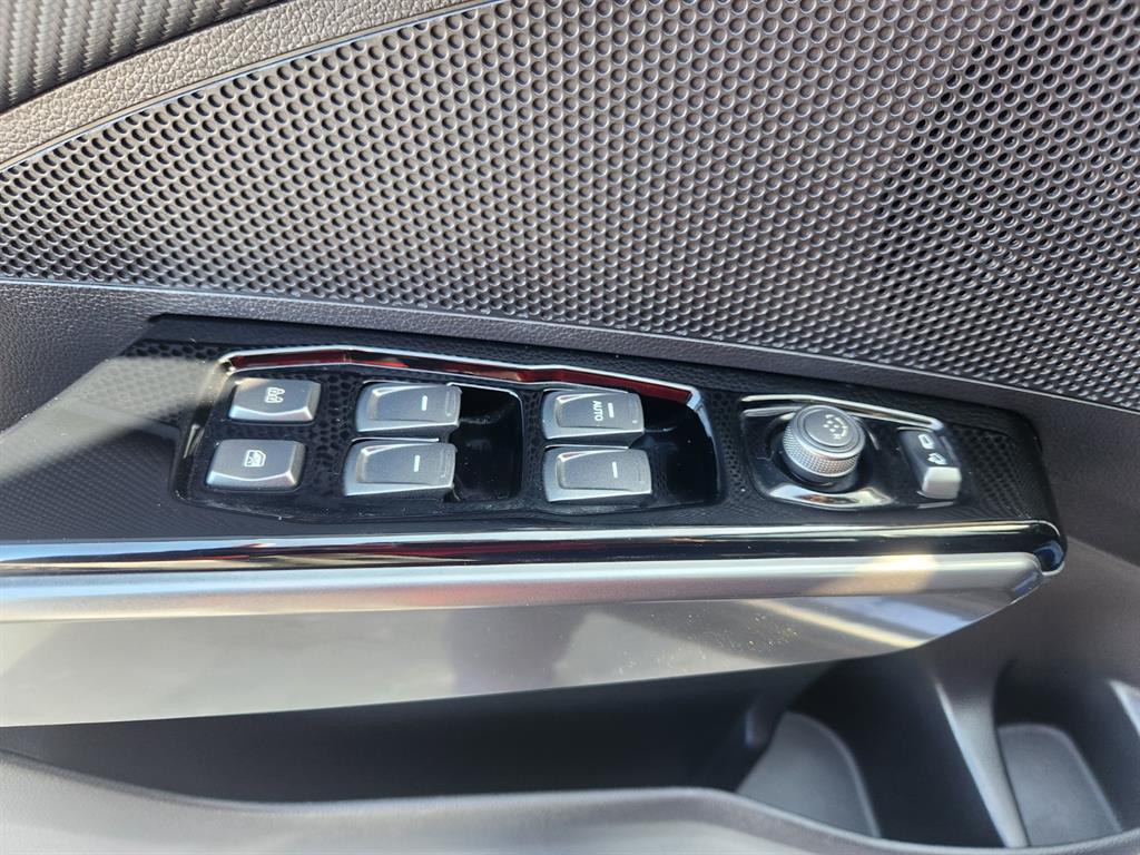 Ssangyong Tivoli - Vista 12