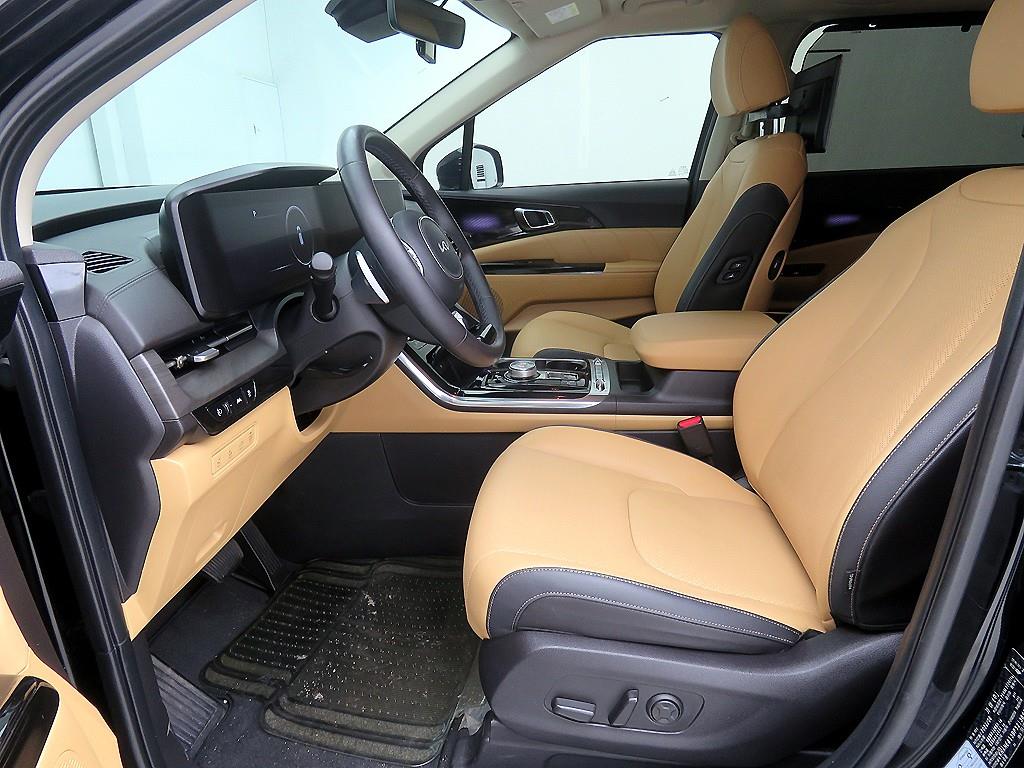 KIA Carnival - Vista 7