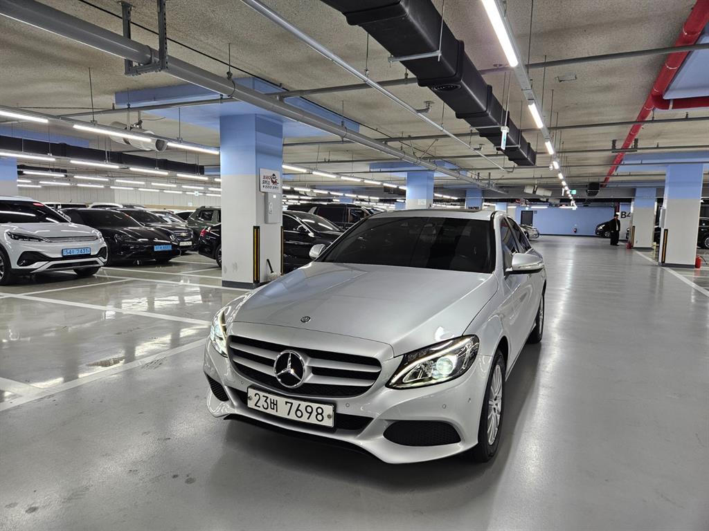 Mercedes Benz C Class 2015 Plateado - Importación desde Corea - HF Imports Iquique - Foto 1