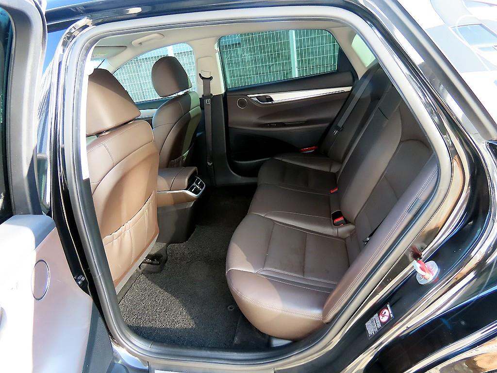 HYUNDAI Grandeur - Vista 6