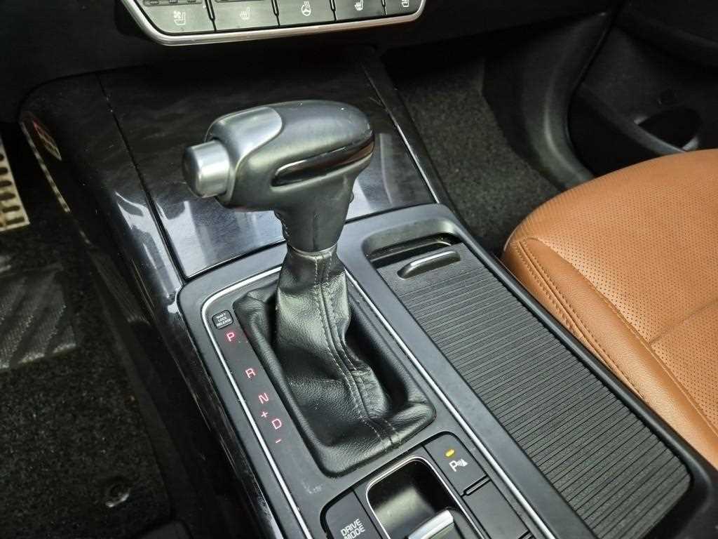 KIA Sorento - Vista 8