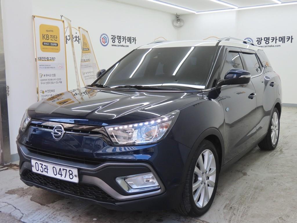 Ssangyong Tivoli - Vista 2