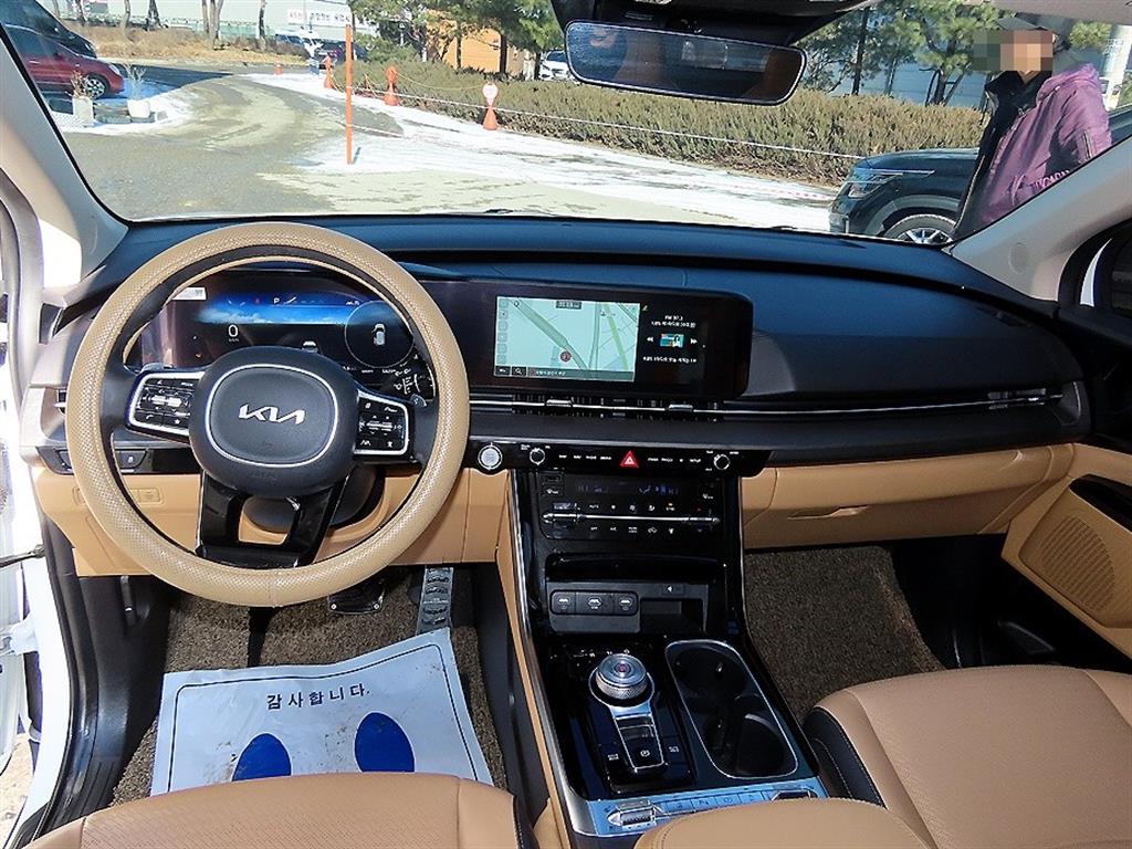 KIA Carnival - Vista 7