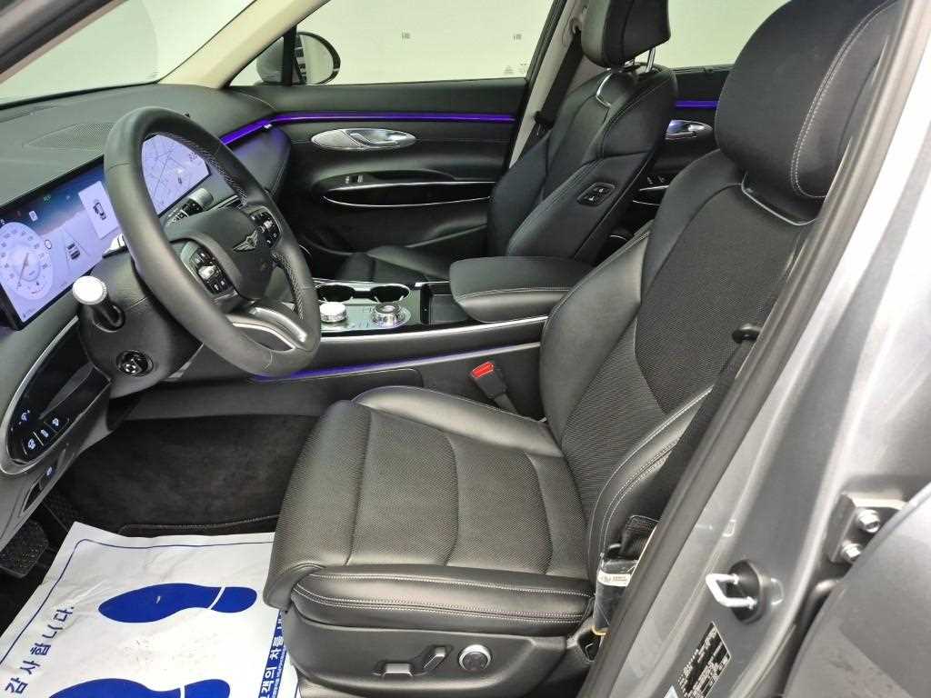 Genesis GV70 - Vista 10