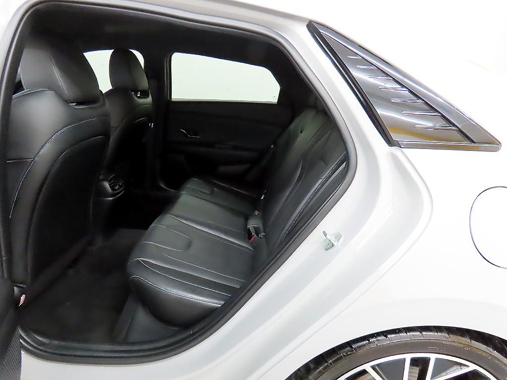 HYUNDAI Avante - Vista 6