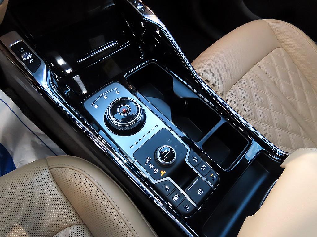 KIA Sorento - Vista 10