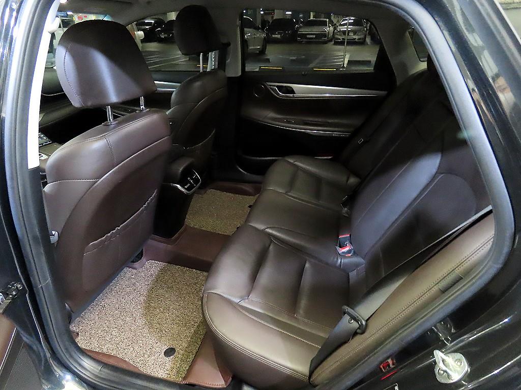 HYUNDAI Grandeur - Vista 7