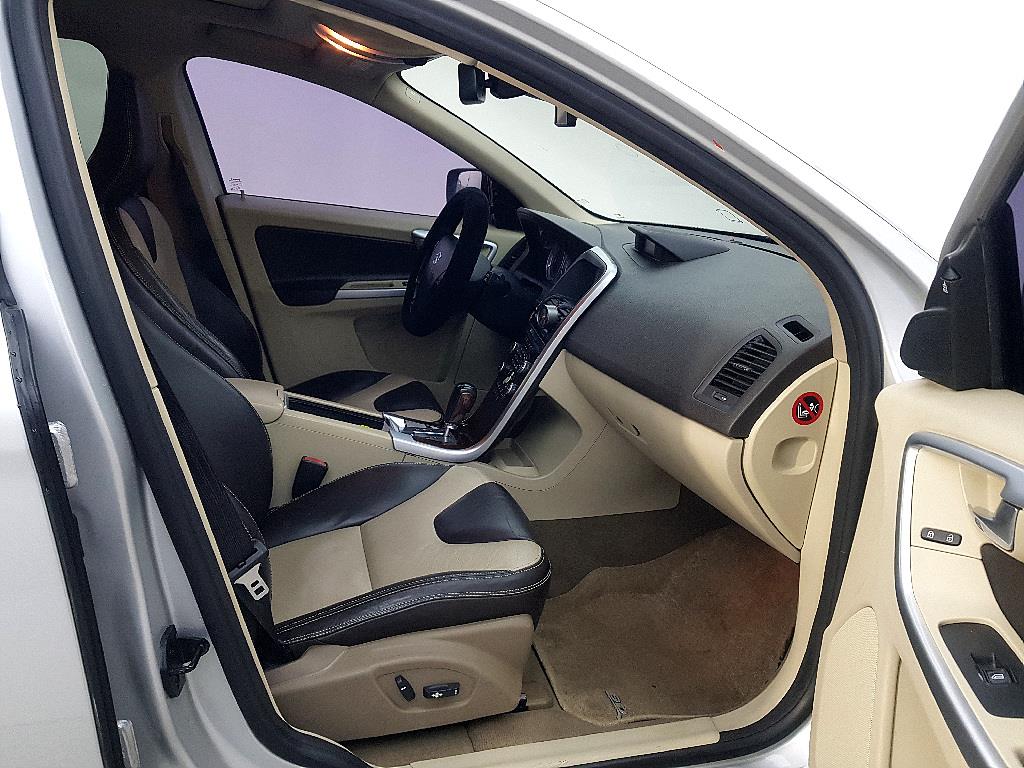 Volvo XC60 2009 Plateado - Importación desde Corea - HF Imports Iquique - Foto 13