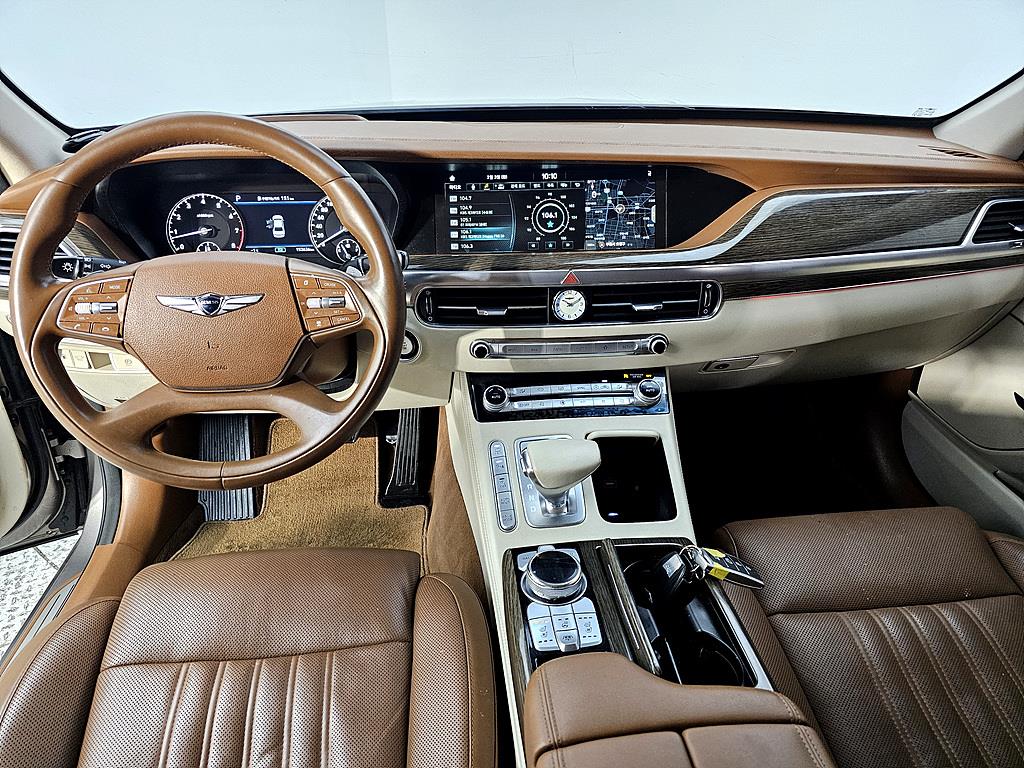 Genesis G90 - Vista 5