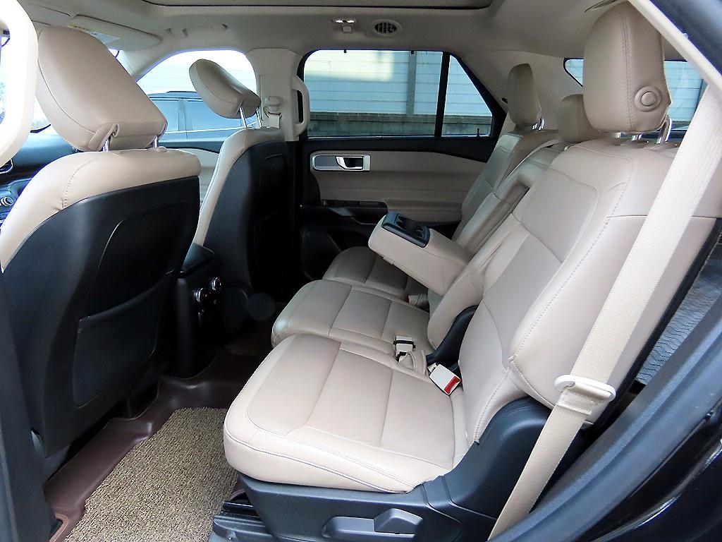 Ford Explorer - Vista 6