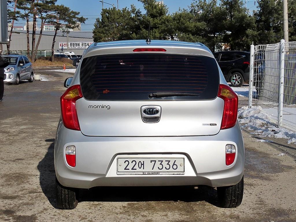 KIA Morning - Vista 4