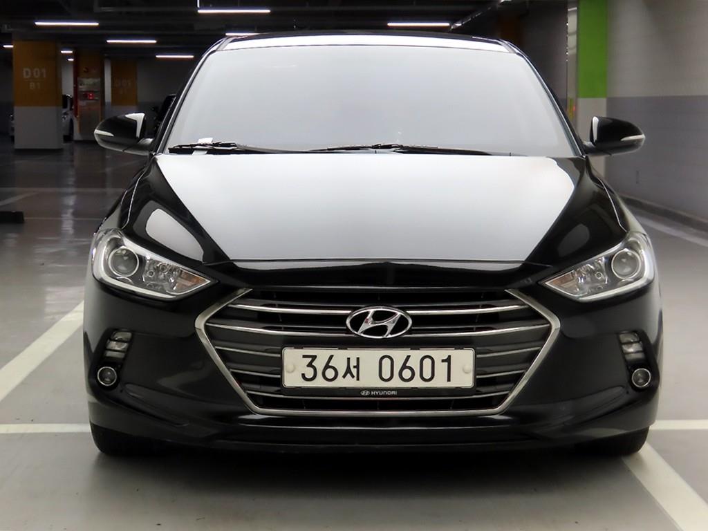 HYUNDAI Avante 2016 Negro - Importación desde Corea - HF Imports Iquique - Foto 1