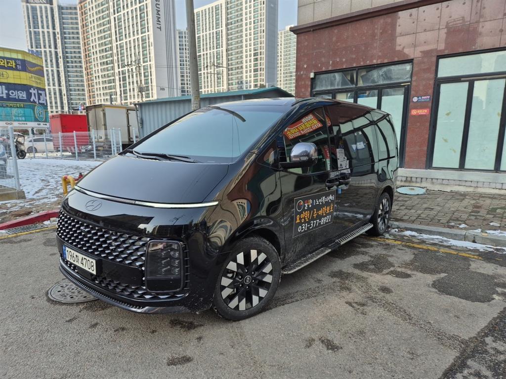 HYUNDAI Staria - Vista 2