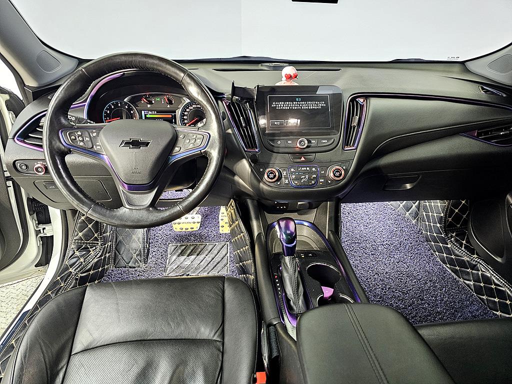 Chevrolet Malibu - Vista 5