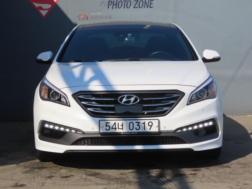 HYUNDAI Sonata - Vista 3
