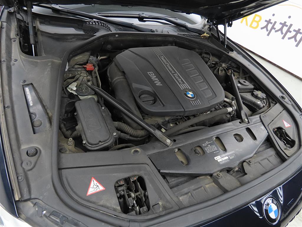 BMW 5 Series 2016 Negro - Importación desde Corea - HF Imports Iquique - Foto 19