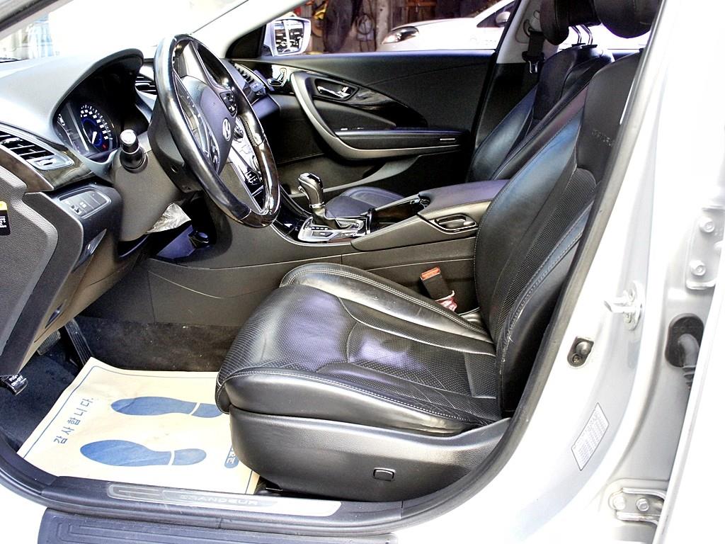 HYUNDAI Grandeur - Vista 9