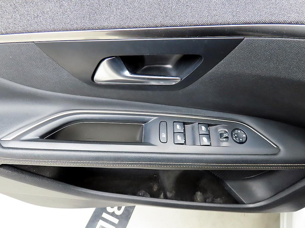 Peugeot 3008 - Vista 11