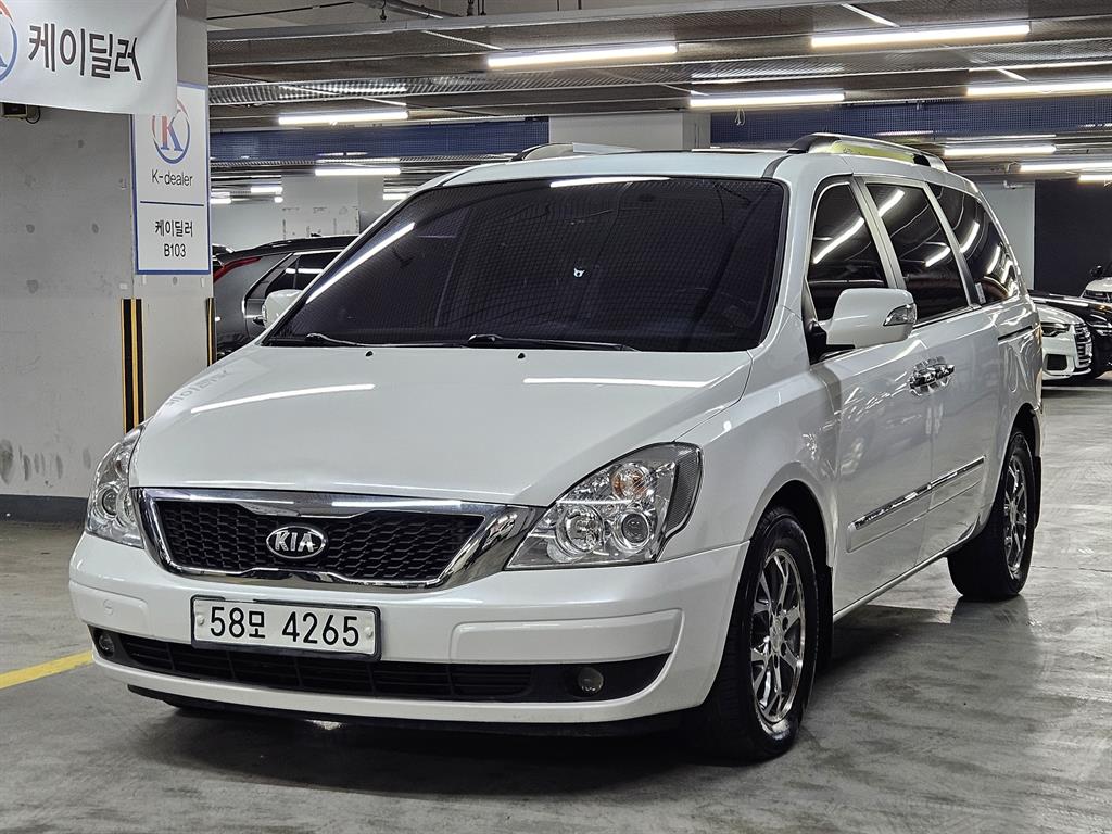 KIA Carnival 2014 Blanco - Importación desde Corea - HF Imports Iquique - Foto 1