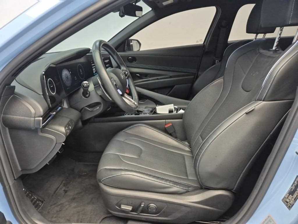 HYUNDAI Avante - Vista 11