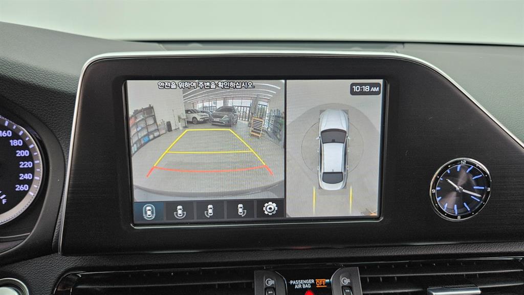 HYUNDAI Grandeur - Vista 12