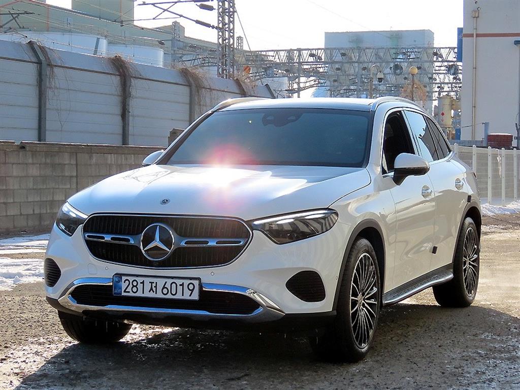 Mercedes Benz GLC Class - Vista 2