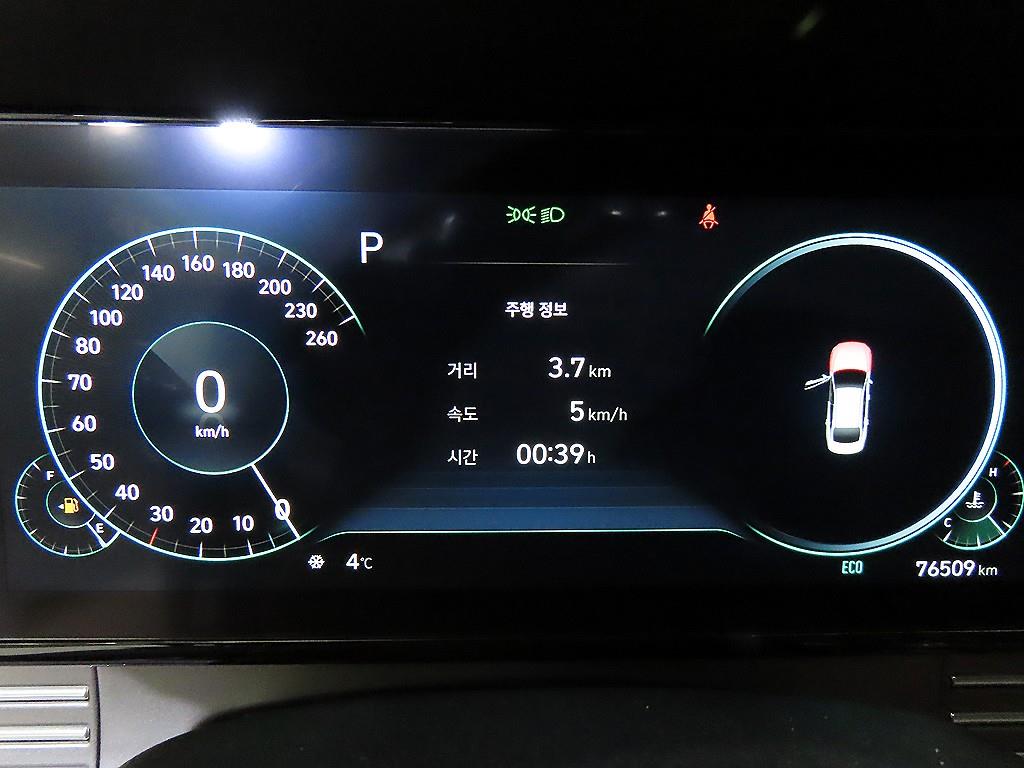 HYUNDAI Grandeur - Vista 9