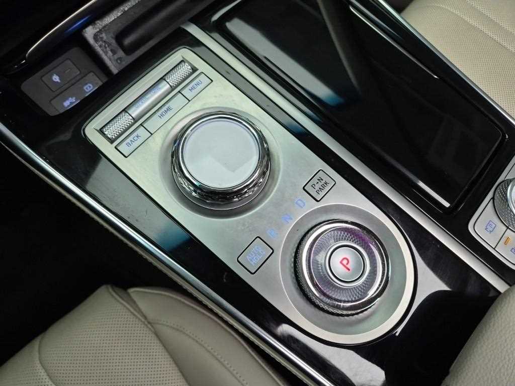 Genesis GV80 - Vista 8