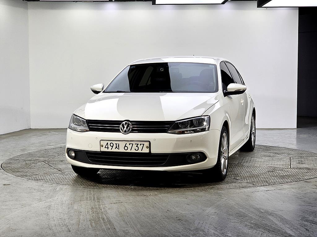 Volkswagen Jetta - Vista 2