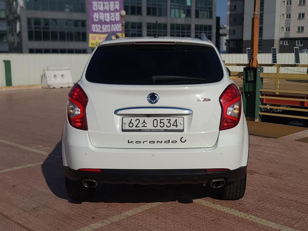 Ssangyong Korando - Vista 5