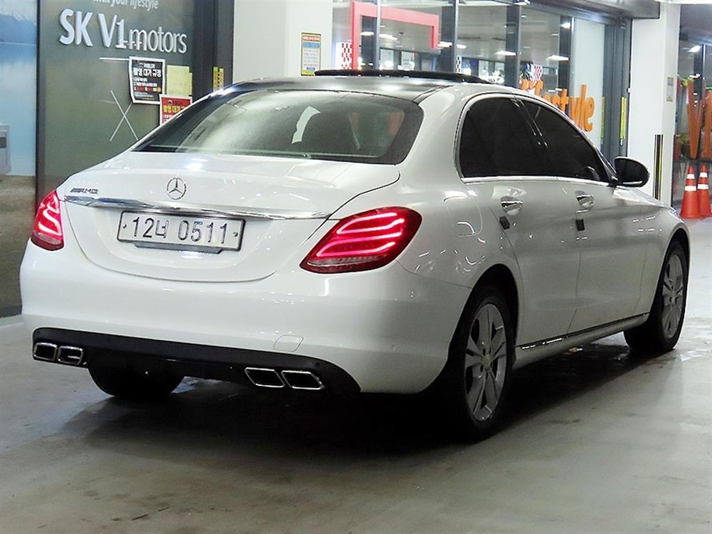 Mercedes Benz C Class - Vista 4