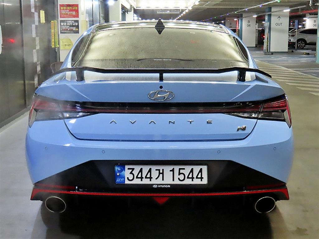 HYUNDAI Avante - Vista 5