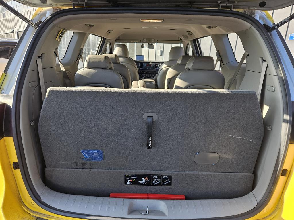 KIA Carnival 2015 Amarillo - Importación desde Corea - HF Imports Iquique - Foto 15