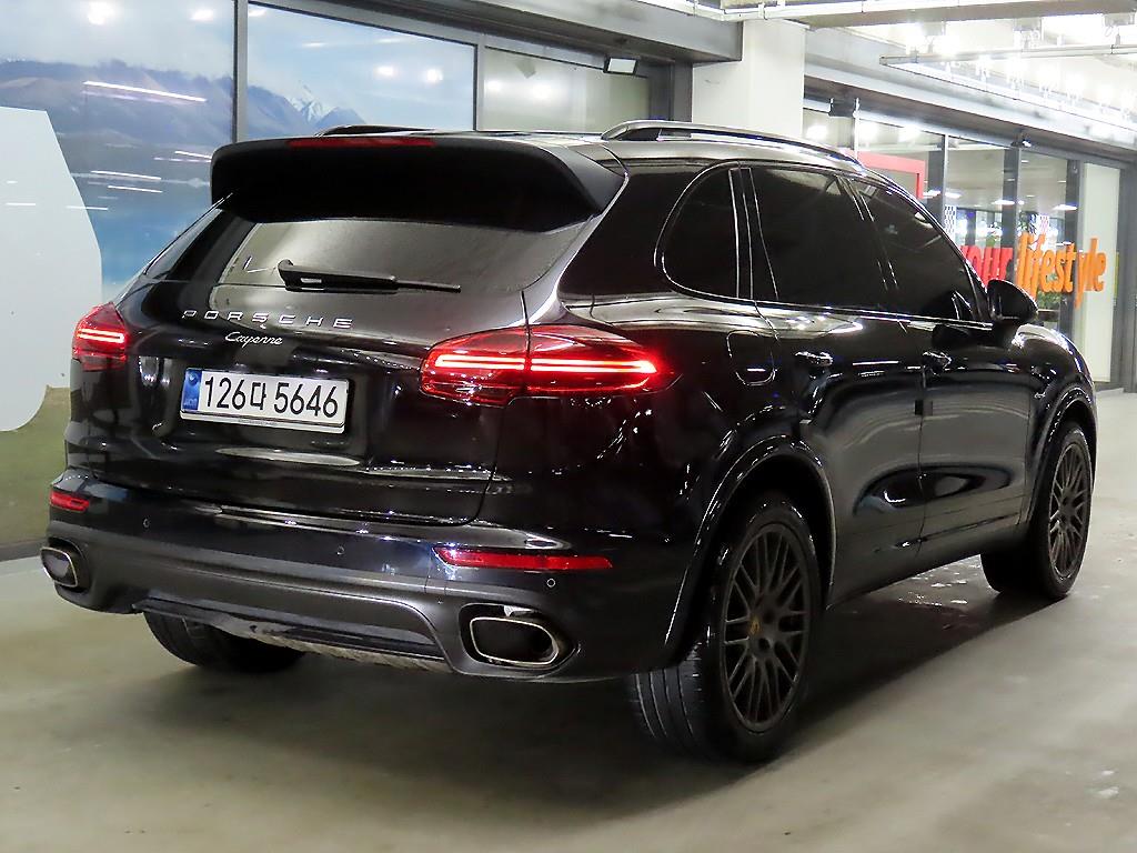 Porsche Cayenne - Vista 4