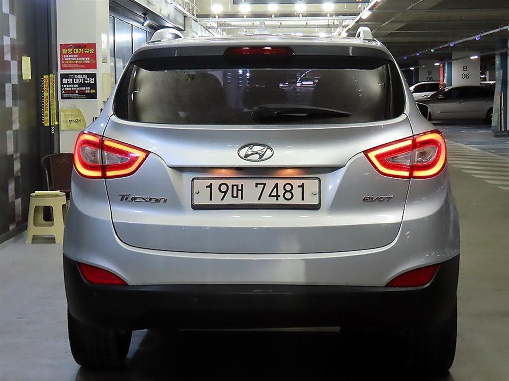HYUNDAI Tucson - Vista 5