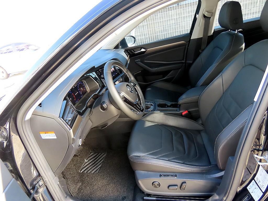 Volkswagen Jetta - Vista 5