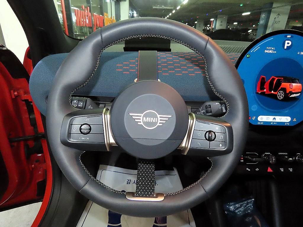 Mini Aceman - Vista 8